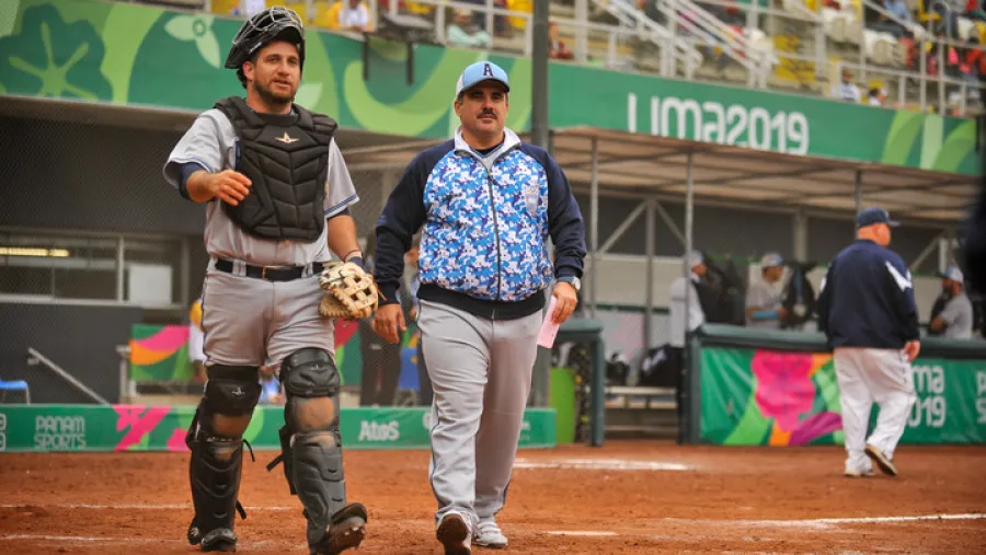 Bruno Motroni y Julio Gamarci Softbol: tres paranaenses hicieron historia en el congreso anual de la WBSC