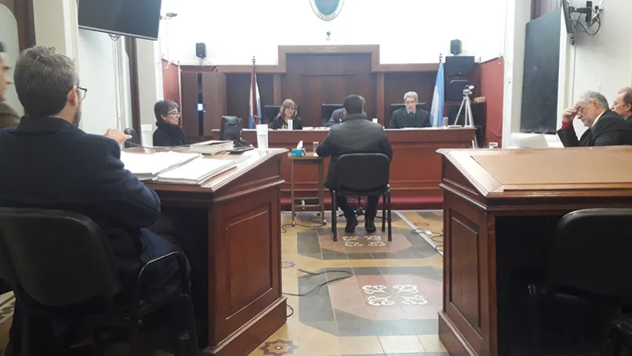 El oficial de Policía Rodolfo Martínez tuvo a su cargo el allanamiento al Convento. El oficial de Policía Rodolfo Martínez tuvo a su cargo el allanamiento al Convento.