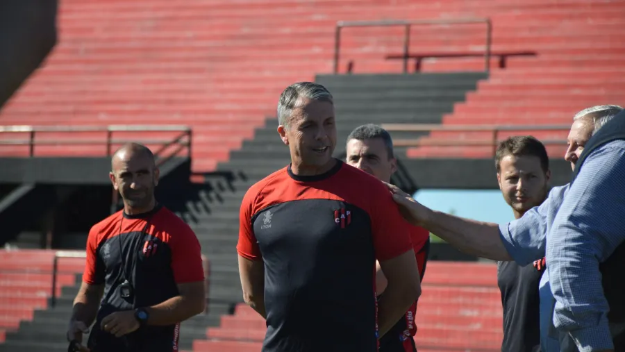 Gustavo Álvarez Gustavo Álvarez asumió en Patronato: “Es un equipo que juega con el corazón en la mano”