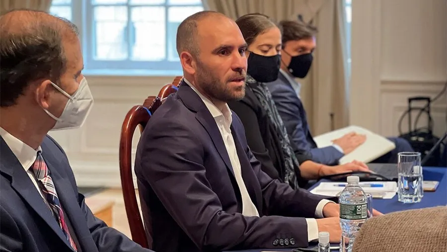 Martín Guzmán en Nueva York en una reunión con inversores a quienes les explicó los objetivos marcoeconómicos de 2021. Martín Guzmán en Nueva York en una reunión con inversores a quienes les explicó los objetivos marcoeconómicos de 2021.
