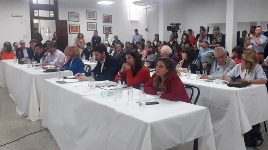 Concejo Deliberante de Paraná sesión en Unión Árabe Concejo Deliberante de Paraná sesión en Unión Árabe