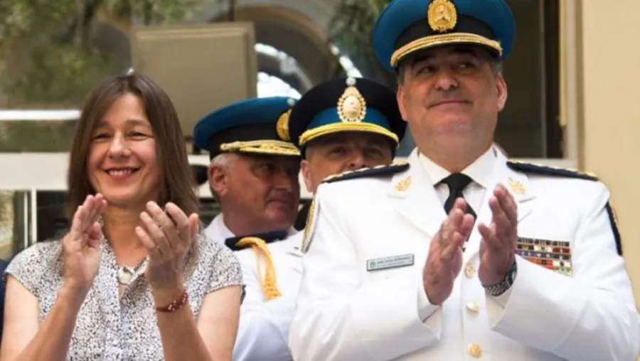 Juan Carlos Hernández es el jefe de la Policía Federal. Juan Carlos Hernández es el jefe de la Policía Federal.