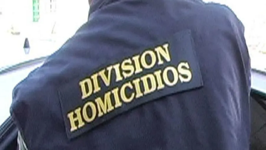 El incidente se registró pasadas las 23 de ayer y la Policía intervino en el lugar en medio de la tensión y un fuerte operativo policial. El incidente se registró pasadas las 23 de ayer y la Policía intervino en el lugar en medio de la tensión y un fuerte operativo policial.