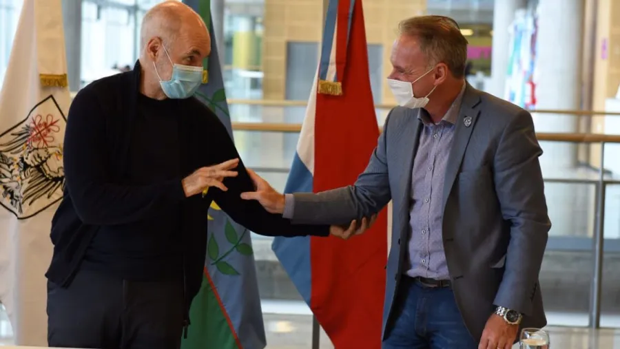 Schneider y Rodríguez Larreta renovaron el convenio de trabajo articulado Schneider y Rodríguez Larreta renovaron el convenio de trabajo articulado