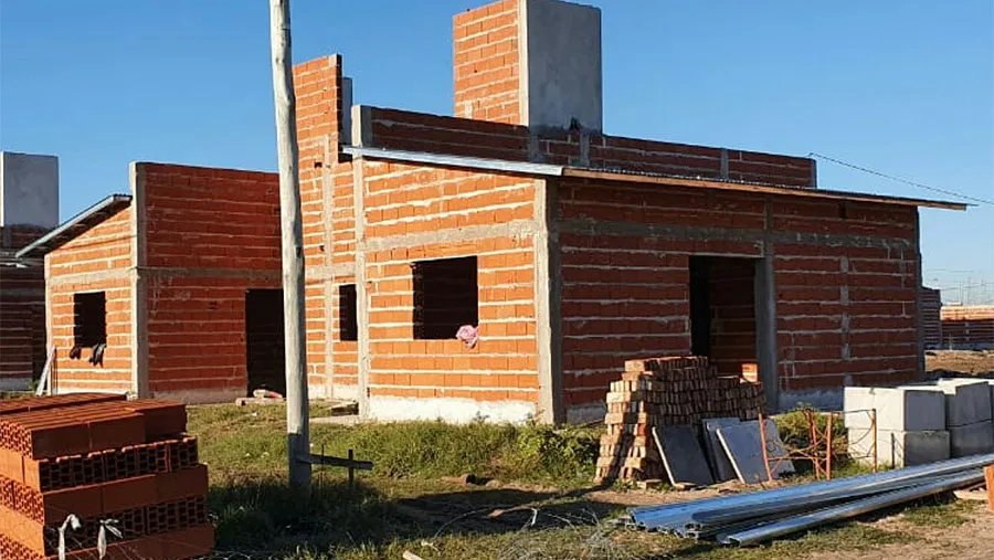 Con recursos provinciales progresa la ejecución de más de 230 viviendas en ocho localidades. Con recursos provinciales progresa la ejecución de más de 230 viviendas en ocho localidades.