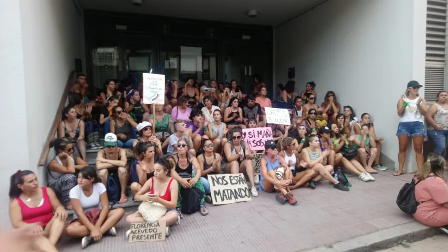 Tensa vigilia en Tribunales.