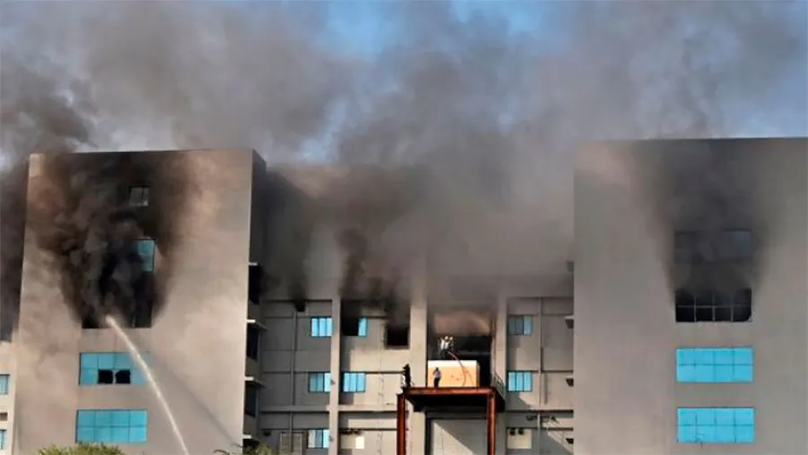 incendio fábrica vacunas India incendio fábrica vacunas India