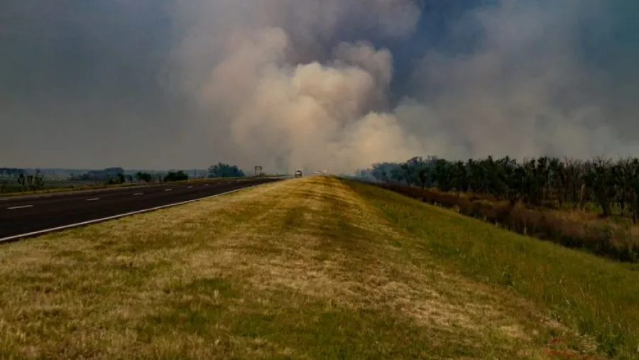 incendios Delta humo en la ruta incendios Delta humo en la ruta