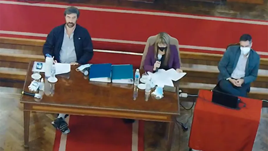 La ministra de Salud, Sonia Velázquez, brindará un informe sobre la marcha del Plan Rector de Vacunación en la Cámara de Diputados de la provincia. La ministra de Salud, Sonia Velázquez, brindará un informe sobre la marcha del Plan Rector de Vacunación en la Cámara de Diputados de la provincia.