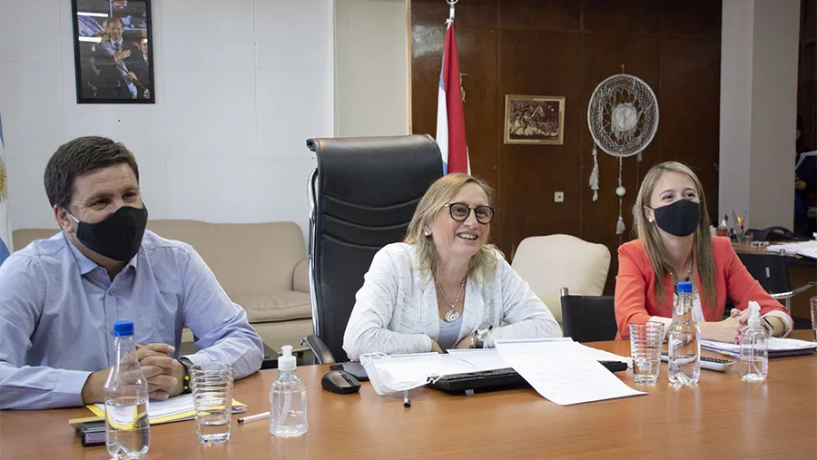 A través de un encuentro virtual se confirmó que la Nación invertirá más de 360 millones de pesos para fortalecer Espacios de Primera Infancia (EPI) ubicados en 14 localidades. A través de un encuentro virtual se confirmó que la Nación invertirá más de 360 millones de pesos para fortalecer Espacios de Primera Infancia (EPI) ubicados en 14 localidades.