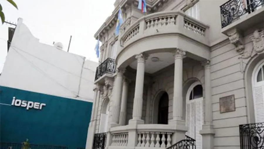 Por tercera vez, los médicos rechazaron la oferta del Iosper, mientras tanto las prestaciones siguen cortadas. Por tercera vez, los médicos rechazaron la oferta del Iosper, mientras tanto las prestaciones siguen cortadas.