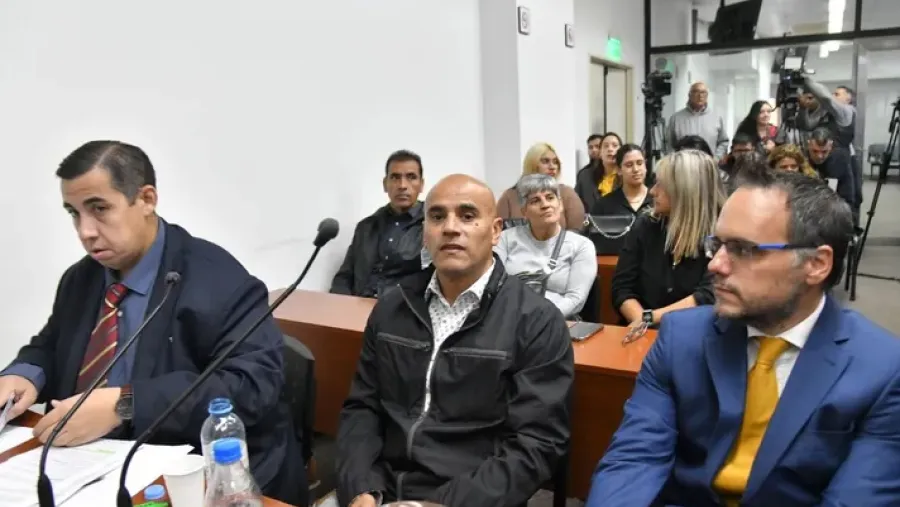 Jorge Martínez fue condenado a un año de prisión por abuso sexual simple Jorge Martínez fue condenado a un año de prisión por abuso sexual simple