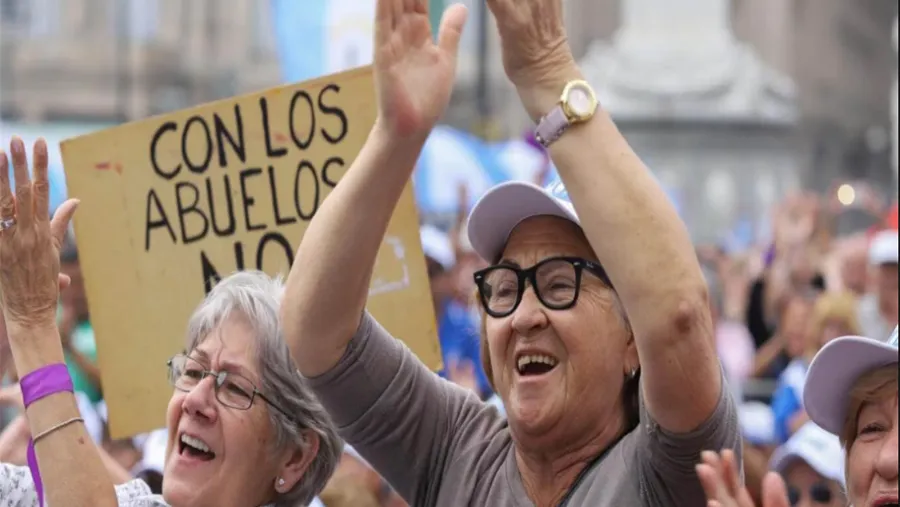 jubilados protestan jubilados protestan