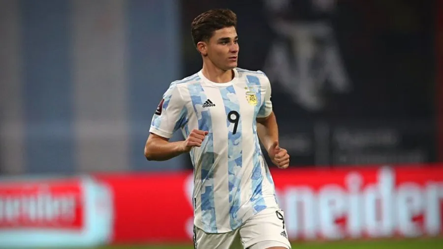 Copa América: Julián Álvarez reemplazará a Lucas Alario en la lista de Argentina Copa América: Julián Álvarez reemplazará a Lucas Alario en la lista de Argentina