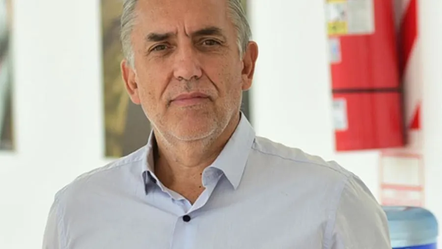 Julio Rodríguez Signes es fiscal de Estado de Entre Ríos. Julio Rodríguez Signes es fiscal de Estado de Entre Ríos.