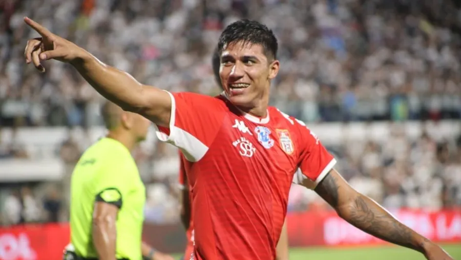 Unión de Santa Fe apostará casi un millón de dólares por el delantero Junior Marabel