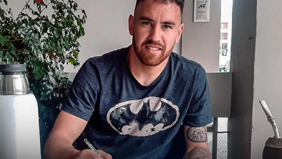 Junior Arias Junior Arias llegó a Paraná y Patronato anunció oficialmente su incorporación