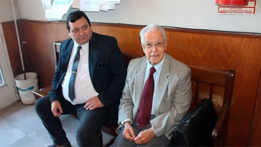 Imagen de archivo de Raúl Jurado en ese entonces en su rol de abogado defensor de Gustavo Rivas. Imagen de archivo de Raúl Jurado en ese entonces en su rol de abogado defensor de Gustavo Rivas.