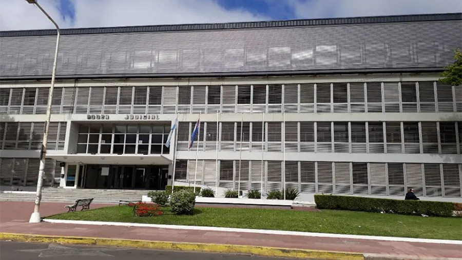 El Ministerio Público de la Defensa garantiza el servicio de Justicia a través de teléfonos de emergencias, entre otras medidas. El Ministerio Público de la Defensa garantiza el servicio de Justicia a través de teléfonos de emergencias, entre otras medidas.