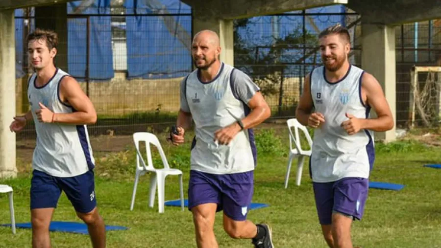 Juventud Unida volvió a los entrenamientos pensando en el Federal A Juventud Unida volvió a los entrenamientos pensando en el Federal A