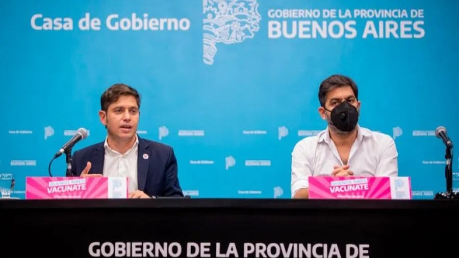 El gobernador Axel Kicillof habla junto al jefe de Gabinete bonaerense, Carlos Bianco El gobernador Axel Kicillof habla junto al jefe de Gabinete bonaerense, Carlos Bianco