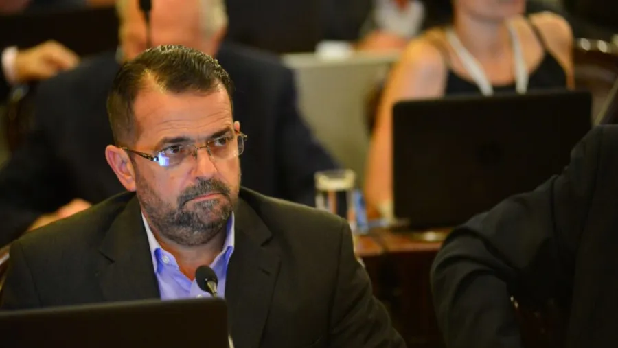 Sergio Kneeteman