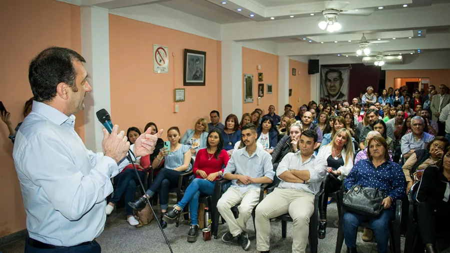 El candidato a senador nacional por el Frente de Todos, Edgardo Kueider, analizó la situación política de la provincia y de la Argentina de cara a las elecciones de octubre. El candidato a senador nacional por el Frente de Todos, Edgardo Kueider, analizó la situación política de la provincia y de la Argentina de cara a las elecciones de octubre.