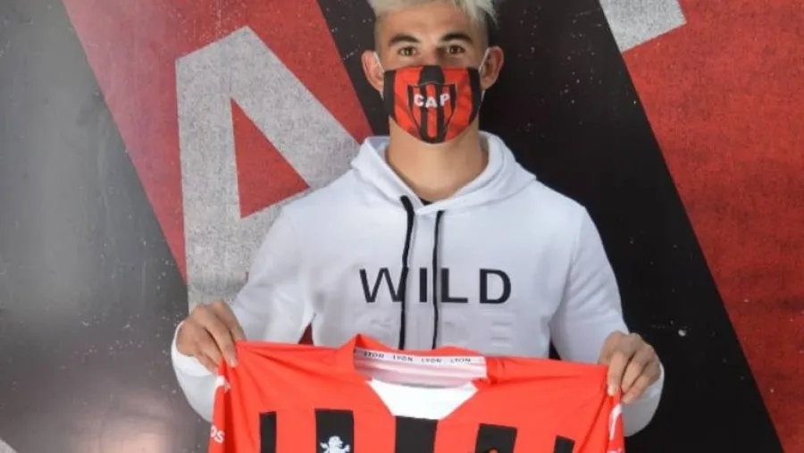 Lautaro Comas Fútbol: Lautaro Comas extendió su contrato con Patronato