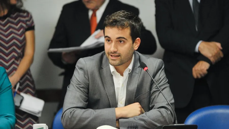 Ledesma asumió como secretario de la Comisión de Ciencia y Tecnología Ledesma asumió como secretario de la Comisión de Ciencia y Tecnología