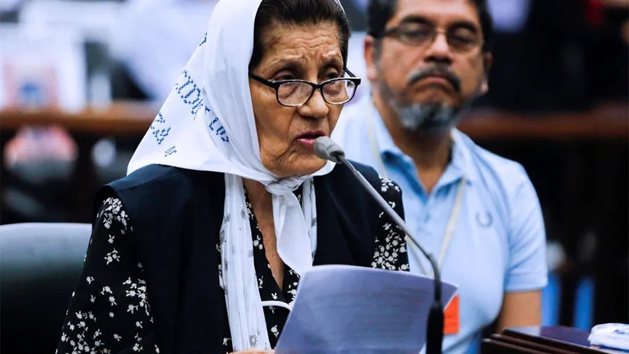 La madre del soldado Alberto Agapito Ledo apeló la absolución de Milani ante la Cámara de Casación Penal. La madre del soldado Alberto Agapito Ledo apeló la absolución de Milani ante la Cámara de Casación Penal.