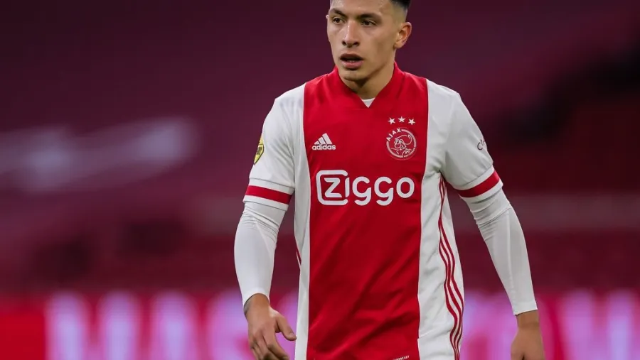 Ahora es Manchester United es el que posó los ojos en el entrerriano Lisandro Martínez Ahora es Manchester United es el que posó los ojos en el entrerriano Lisandro Martínez