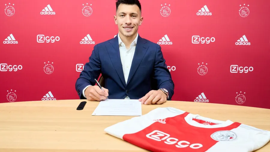 El gualeyo Lisandro Martínez renovó su contrato con Ajax El gualeyo Lisandro Martínez renovó su contrato con Ajax