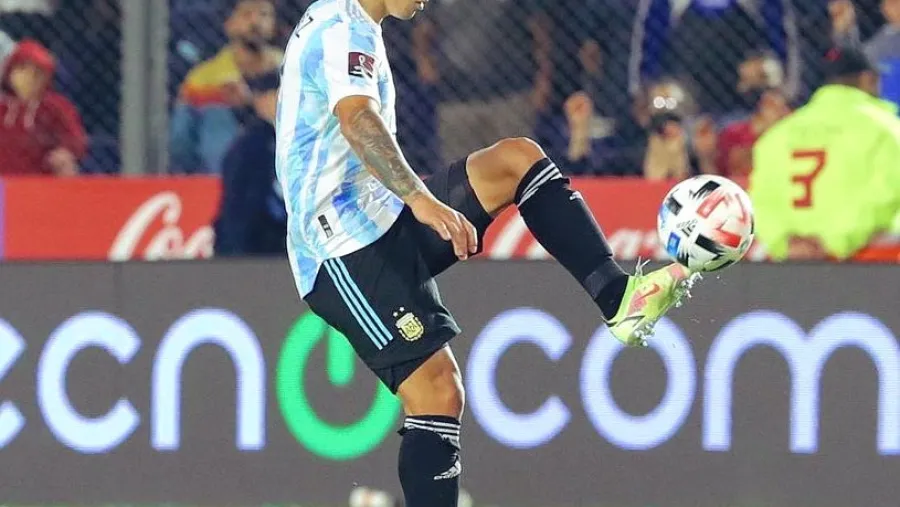 Ante las bajas, el entrerriano Lisandro Martínez gana terreno en la selección argentina Ante las bajas, el entrerriano Lisandro Martínez gana terreno en la selección argentina