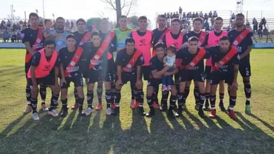 Fútbol: la Liga de Paraná Campaña ya tiene definidos sus clasificados a cuartos de final Fútbol: la Liga de Paraná Campaña ya tiene definidos sus clasificados a cuartos de final