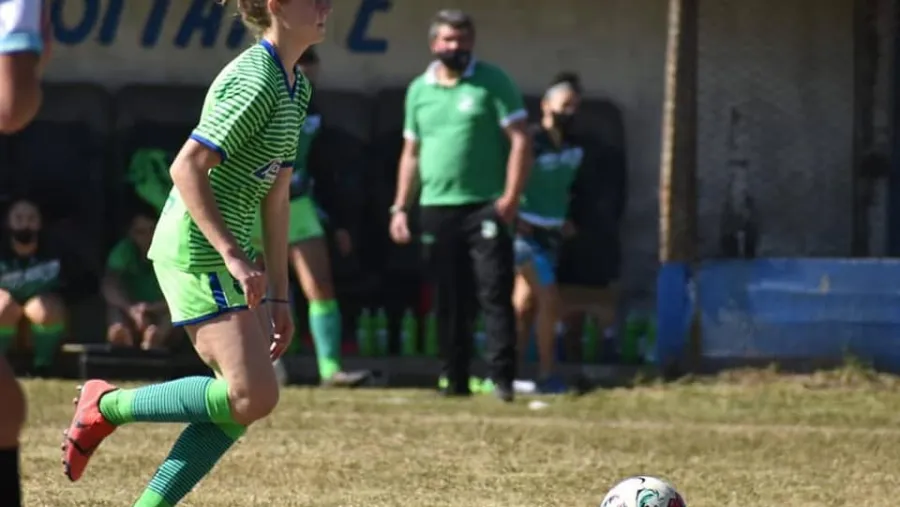 Fútbol: salvo en Primera masculina, el fin de semana volverá público a la Liga Paranaense Fútbol: salvo en Primera masculina, el fin de semana volverá público a la Liga Paranaense