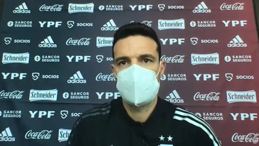 Scaloni no confirmó el equipo en Barranquilla y admitió que puede cambiar de sistema Scaloni no confirmó el equipo en Barranquilla y admitió que puede cambiar de sistema