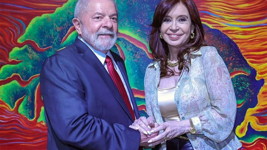 Lula da Silva, presidente electo de Brasil, con Cristina Fernández de Kirchner. Lula da Silva, presidente electo de Brasil, con Cristina Fernández de Kirchner.