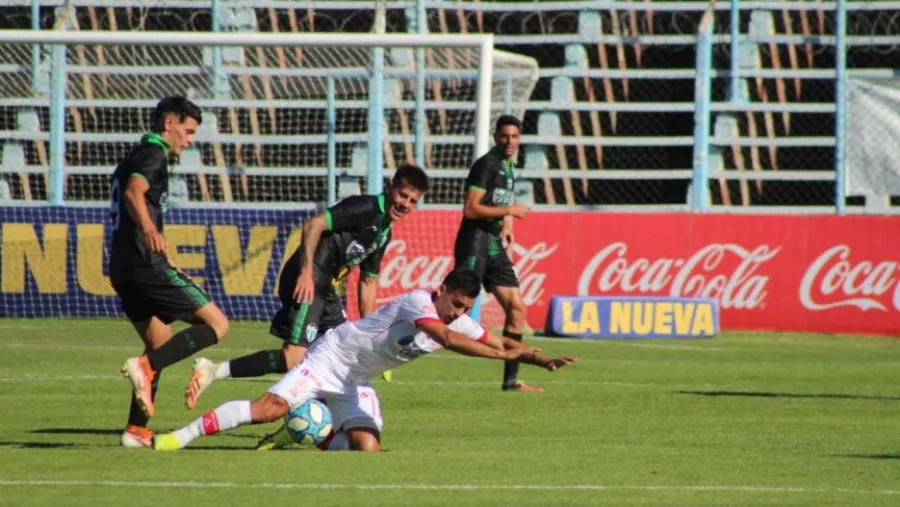 Fútbol: Estudiantes de San Luis eliminó a Huracán de la Copa Argentina Fútbol: Estudiantes de San Luis eliminó a Huracán de la Copa Argentina