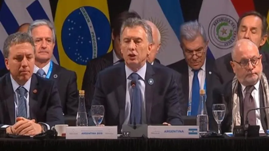 Macri Macri