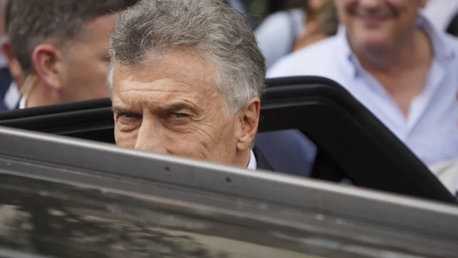 Alberto Fernández pide investigar denuncias sobre espionaje ordenados en la gestión presidencial de Mauricio Macri. Alberto Fernández pide investigar denuncias sobre espionaje ordenados en la gestión presidencial de Mauricio Macri.