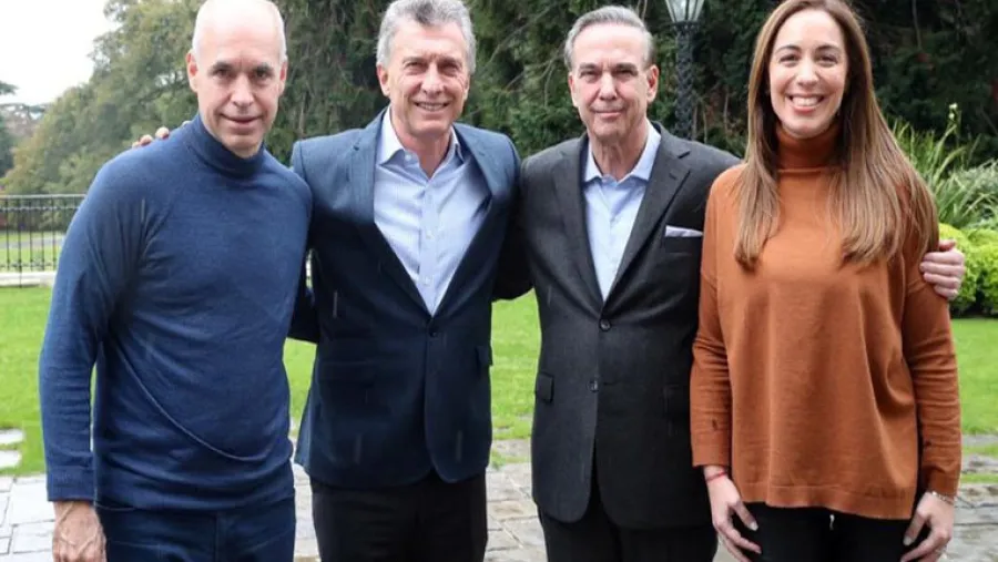 Horacio Rodríguez Larreta, María Eugenia Vidal y Miguel Pichetto trabajan en la apertura de Juntos por el Cambio Horacio Rodríguez Larreta, María Eugenia Vidal y Miguel Pichetto trabajan en la apertura de Juntos por el Cambio