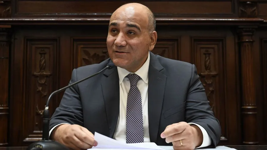 Manzur Manzur