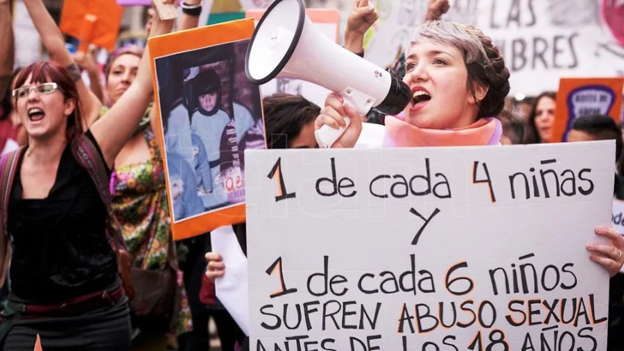 Unas 60 organizaciones reclamaron cambios judiciales que garanticen los derechos de niñas, niños y adolescentes. Unas 60 organizaciones reclamaron cambios judiciales que garanticen los derechos de niñas, niños y adolescentes.