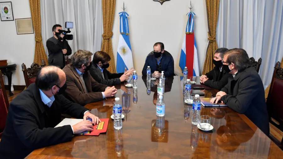 Bordet instó al “diálogo entre el sector privado y el público” para superar la crisis Bordet instó al “diálogo entre el sector privado y el público” para superar la crisis