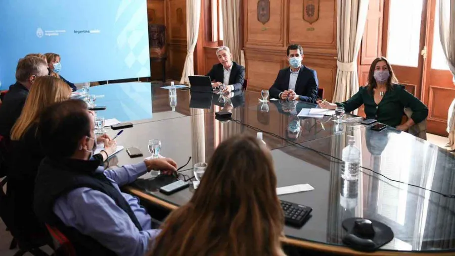 Los ministros de Transporte, Mario Meoni; de Interior, Eduardo de Pedro, y de Seguridad, Sabina Frederic Los ministros de Transporte, Mario Meoni; de Interior, Eduardo de Pedro, y de Seguridad, Sabina Frederic