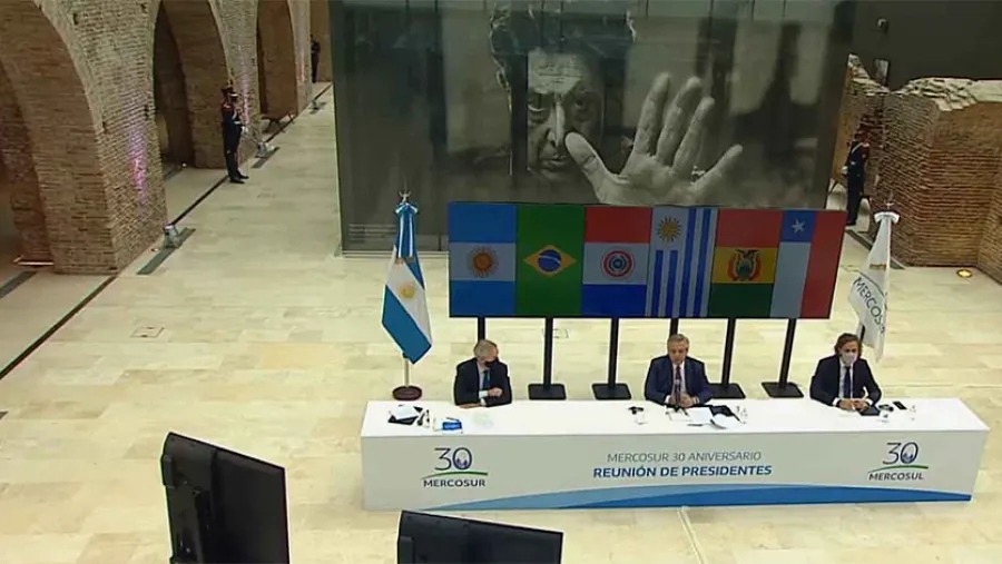 Los ministros de Relaciones Exteriores del Mercosur se reunirán el 26 de abril para evaluar una agenda de temas, entre ellos, la flexibilización comercial. Los ministros de Relaciones Exteriores del Mercosur se reunirán el 26 de abril para evaluar una agenda de temas, entre ellos, la flexibilización comercial.