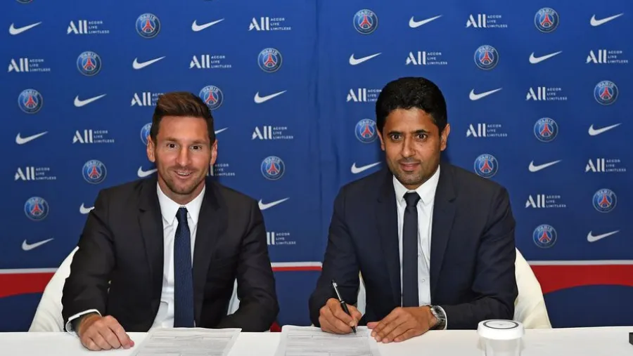 Ya es oficial: Lionel Messi firmó su contrato por dos años con el París Saint Germain Ya es oficial: Lionel Messi firmó su contrato por dos años con el París Saint Germain