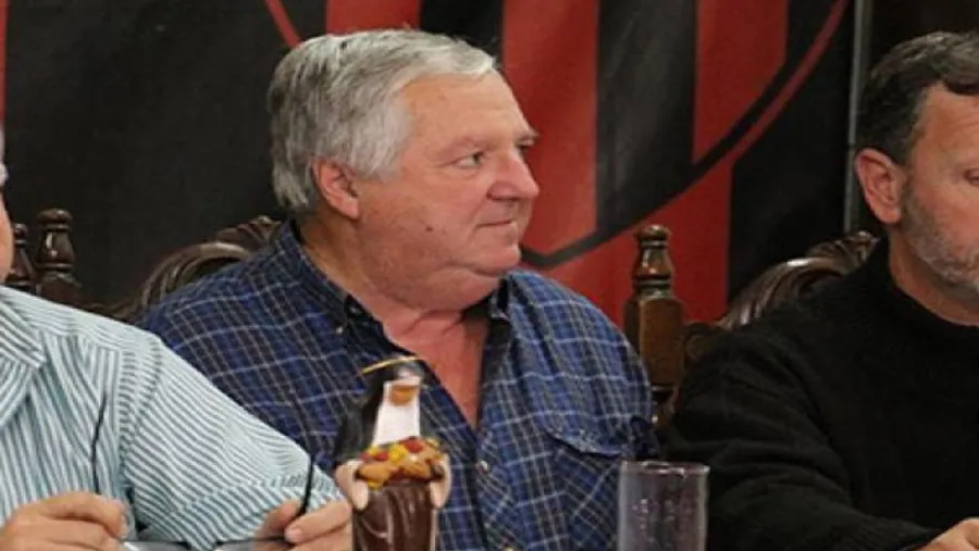 En las redes, deportistas, clubes y otras instituciones despidieron a “Tito” Hollman En las redes, deportistas, clubes y otras instituciones despidieron a “Tito” Hollman