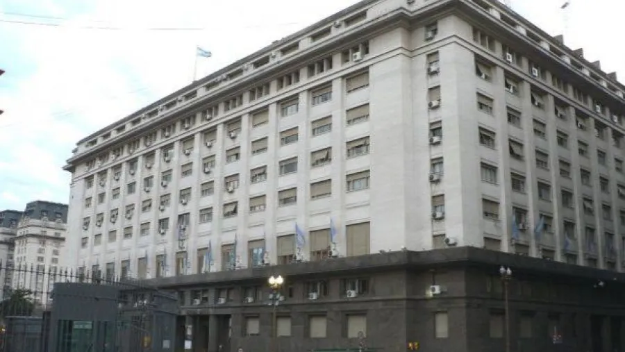 El gobierno pagó el vencimiento de capital al FMI por casi u$s1.300 millones El gobierno pagó el vencimiento de capital al FMI por casi u$s1.300 millones