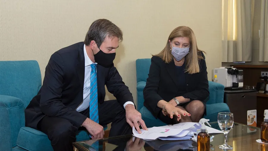 El ministro Soria le confirmó a la ministra Romero la continuidad de las obras vinculadas con el Servicio Penitenciario. El ministro Soria le confirmó a la ministra Romero la continuidad de las obras vinculadas con el Servicio Penitenciario.